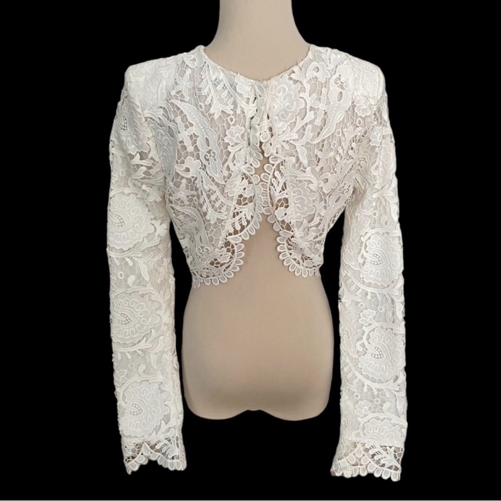 Stone Cold Fox Open Back Lace Blouse - Picture 4 of 5